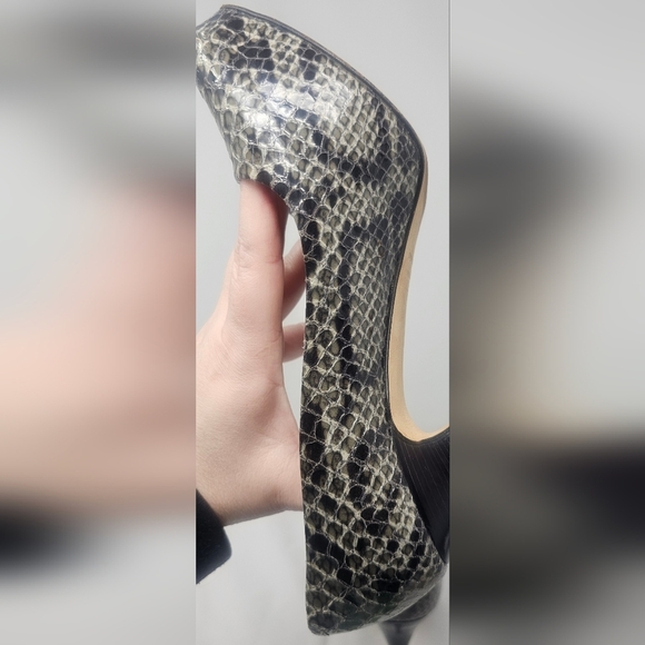 Giuseppe Zanotti Embossed Leather Pumps Heels Black Grey Peep Toe Sz EUR 38 US 8 - Picture 5 of 16